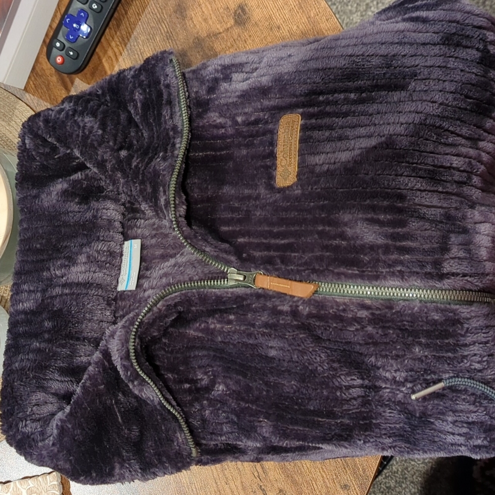 NWOT dark grey Columbia Sherpa jacket